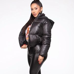 NWT fashion nova black puffer jacket size medium
